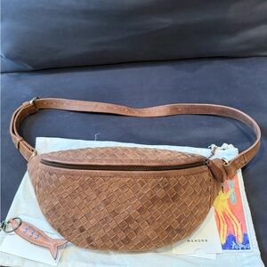Mandrn Handwoven Brown Leather Belt Bag